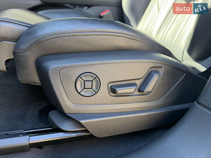 Позашляховик / Кросовер Audi e-tron 2019 в Тернополі