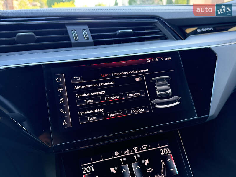 Позашляховик / Кросовер Audi e-tron 2019 в Тернополі