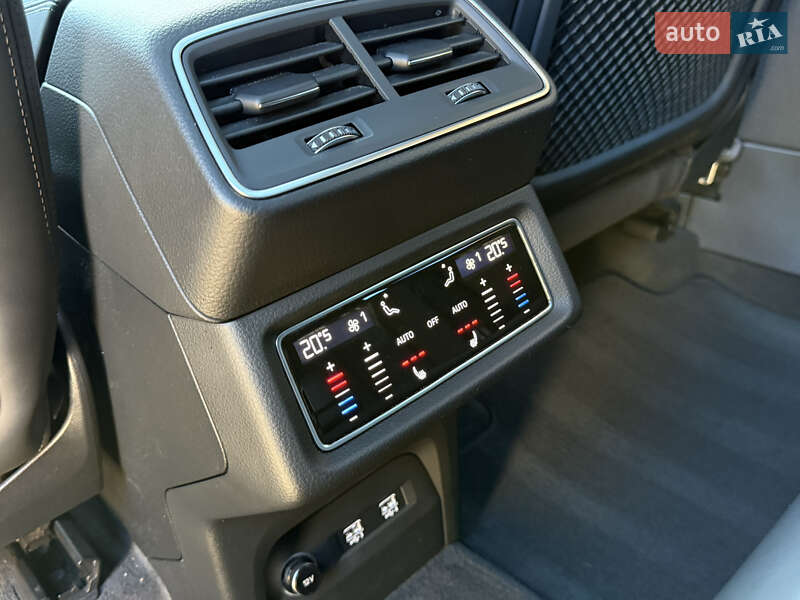 Позашляховик / Кросовер Audi e-tron 2019 в Тернополі