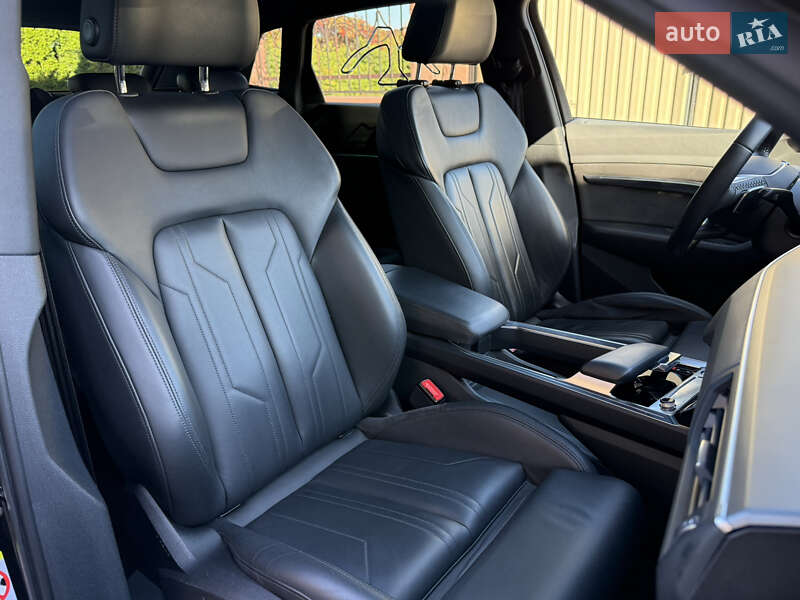 Позашляховик / Кросовер Audi e-tron 2019 в Тернополі
