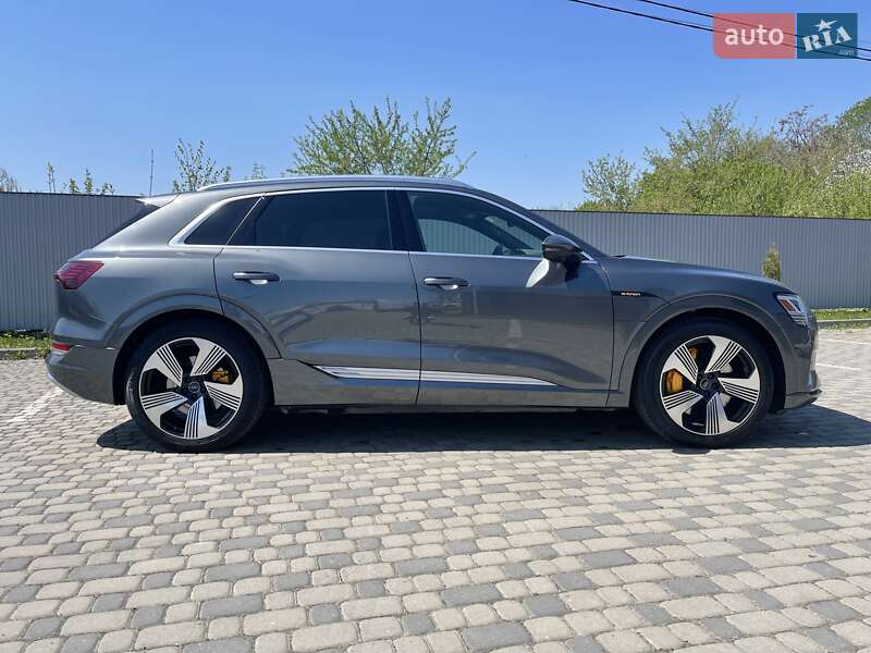 Позашляховик / Кросовер Audi e-tron 2019 в Івано-Франківську