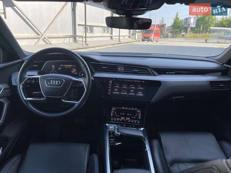Позашляховик / Кросовер Audi e-tron 2019 в Івано-Франківську