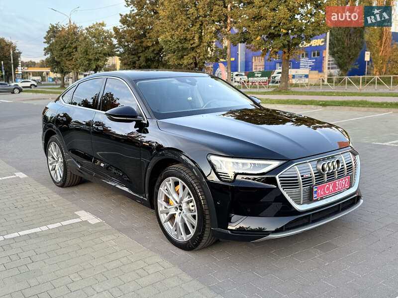 Позашляховик / Кросовер Audi e-tron 2023 в Хмельницькому