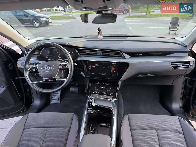 Позашляховик / Кросовер Audi e-tron 2023 в Хмельницькому