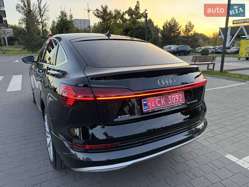 Позашляховик / Кросовер Audi e-tron 2023 в Хмельницькому
