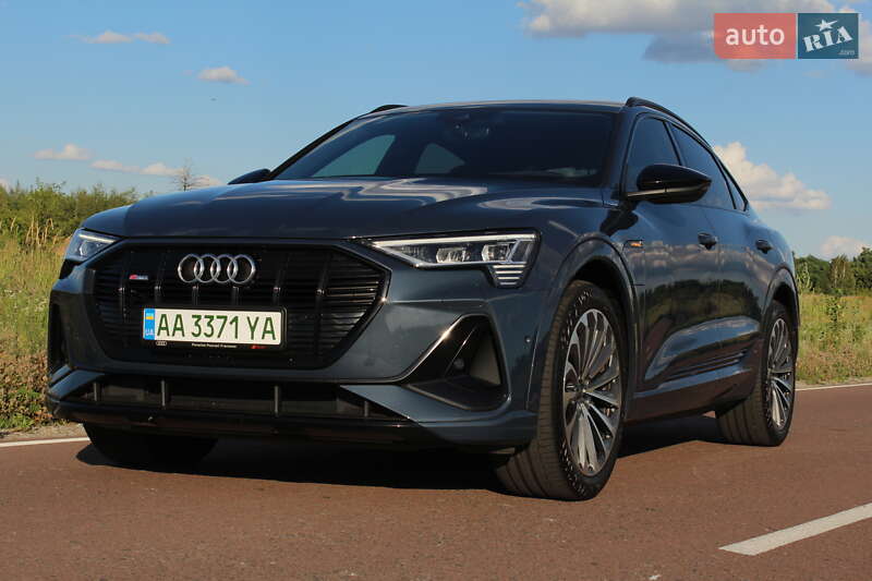 Audi e-tron 2022