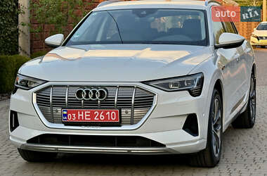 Внедорожник / Кроссовер Audi e-tron 2020 в 