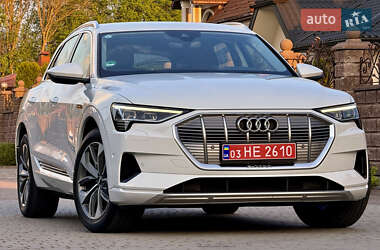 Внедорожник / Кроссовер Audi e-tron 2020 в 