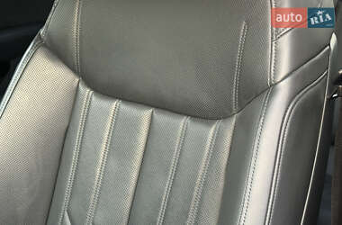 Внедорожник / Кроссовер Audi e-tron 2020 в 