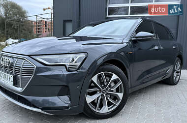 Позашляховик / Кросовер Audi e-tron 2019 в 
