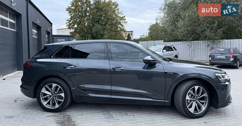 Позашляховик / Кросовер Audi e-tron 2019 в Львові
