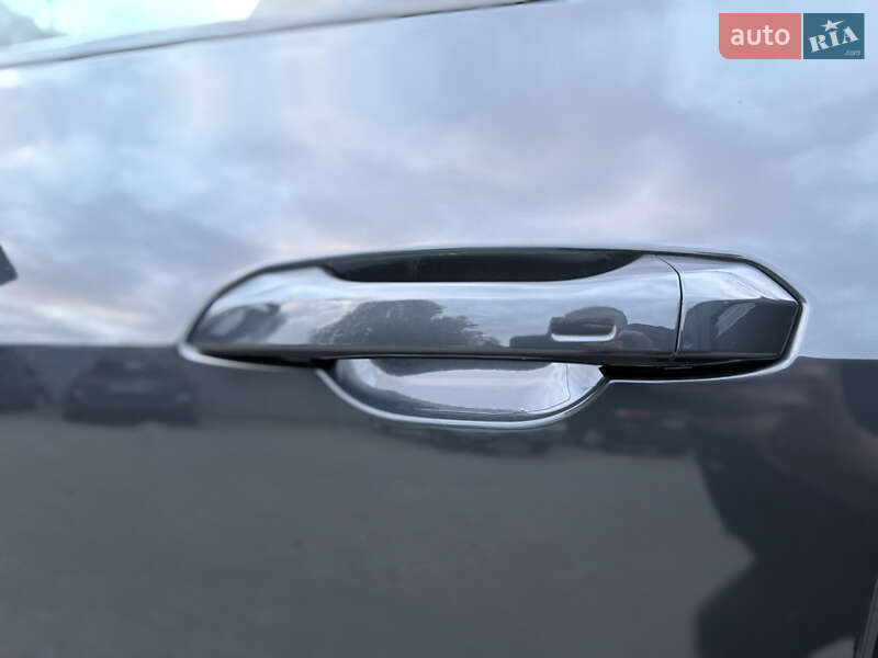 Позашляховик / Кросовер Audi e-tron 2019 в Львові