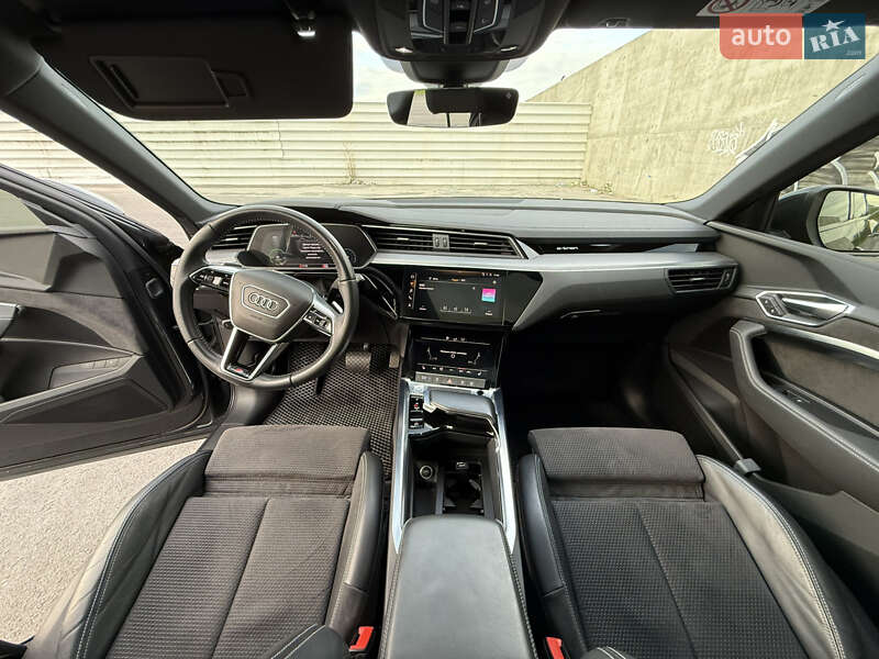 Позашляховик / Кросовер Audi e-tron 2019 в Львові