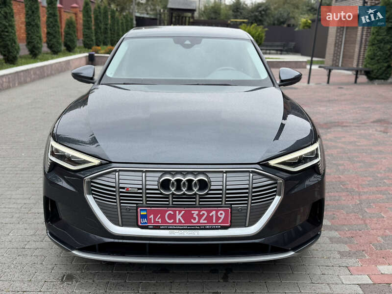 Позашляховик / Кросовер Audi e-tron 2023 в Хмельницькому