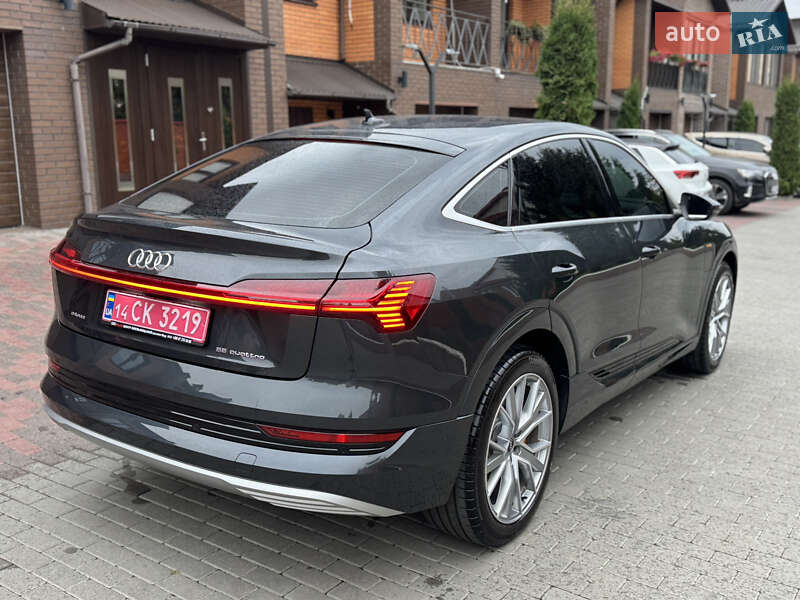 Позашляховик / Кросовер Audi e-tron 2023 в Хмельницькому