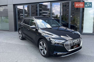 Внедорожник / Кроссовер Audi e-tron 2019 в 