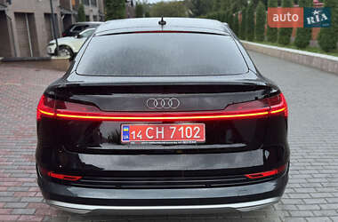 Внедорожник / Кроссовер Audi e-tron 2023 в 