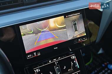 Внедорожник / Кроссовер Audi e-tron 2021 в 