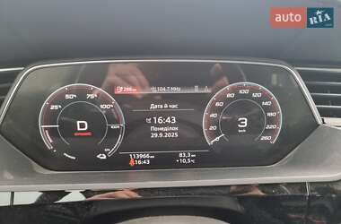 Внедорожник / Кроссовер Audi e-tron 2020 в 
