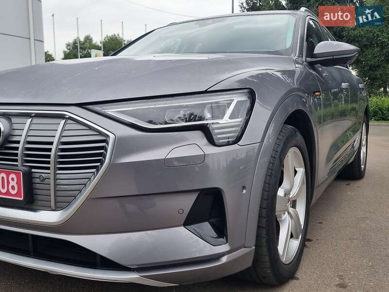 Позашляховик / Кросовер Audi e-tron 2020 в Коломиї