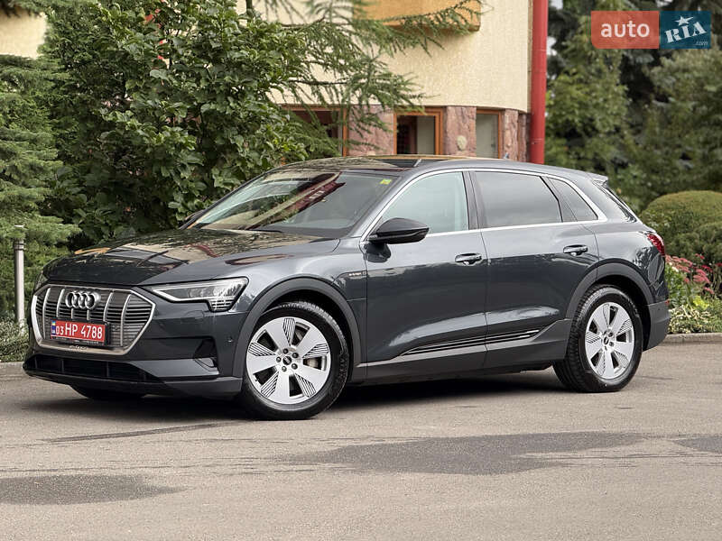 Внедорожник / Кроссовер Audi e-tron 2021 в Тернополе