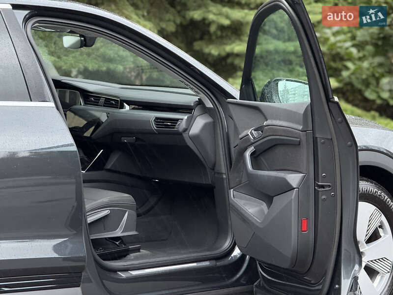 Внедорожник / Кроссовер Audi e-tron 2021 в Тернополе