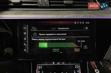 Внедорожник / Кроссовер Audi e-tron 2020 в 