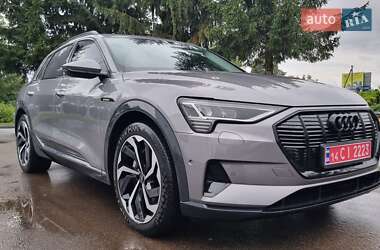 Внедорожник / Кроссовер Audi e-tron 2020 в 