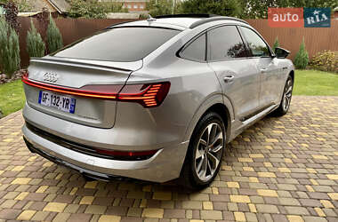 Внедорожник / Кроссовер Audi e-tron 2021 в 