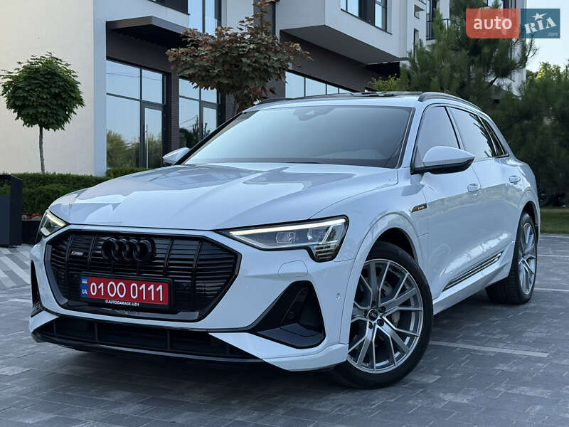 Позашляховик / Кросовер Audi e-tron 2020 в Ужгороді
