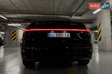 Внедорожник / Кроссовер Audi e-tron 2020 в 