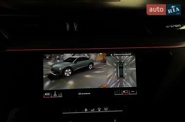 Внедорожник / Кроссовер Audi e-tron 2020 в 