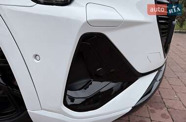 Позашляховик / Кросовер Audi e-tron 2021 в 