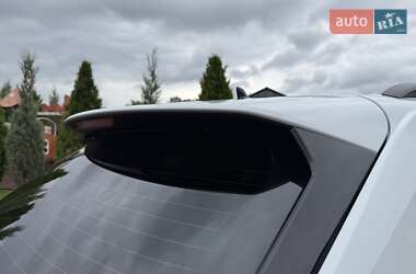 Позашляховик / Кросовер Audi e-tron 2021 в 