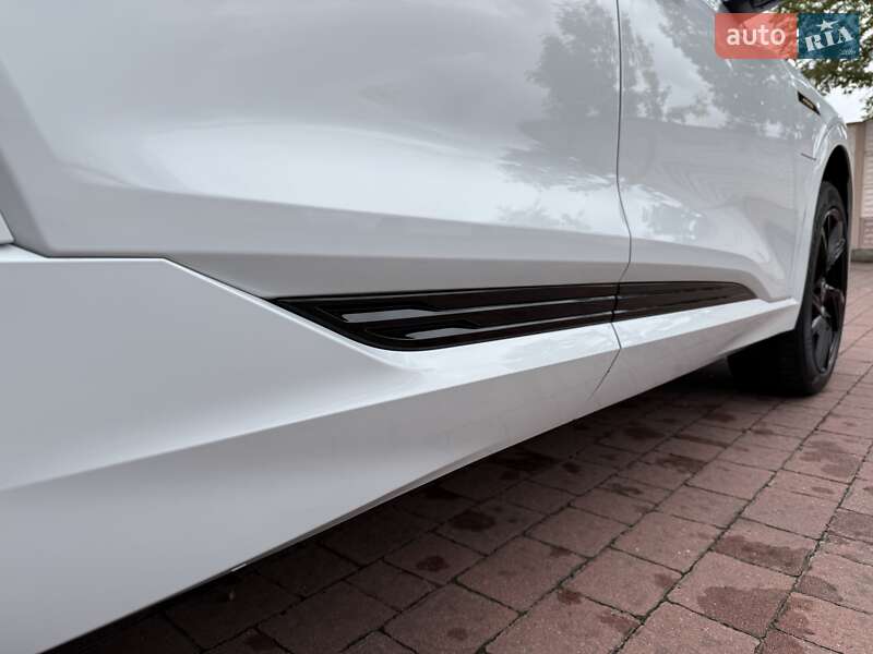 Внедорожник / Кроссовер Audi e-tron 2021 в Львове