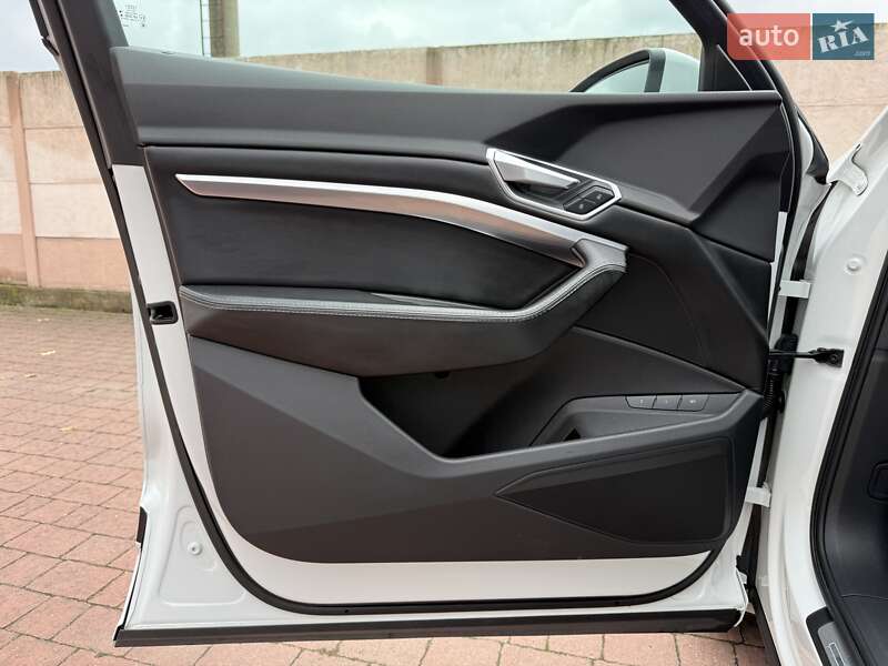 Внедорожник / Кроссовер Audi e-tron 2021 в Львове
