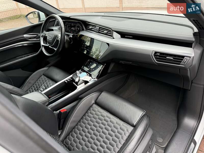 Внедорожник / Кроссовер Audi e-tron 2021 в Львове