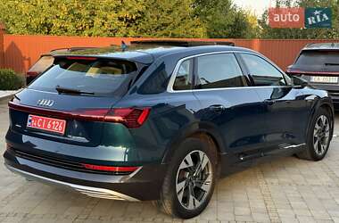 Позашляховик / Кросовер Audi e-tron 2020 в 