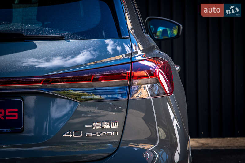 Позашляховик / Кросовер Audi e-tron 2023 в Києві