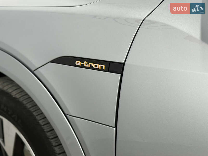 Внедорожник / Кроссовер Audi e-tron 2021 в Одессе