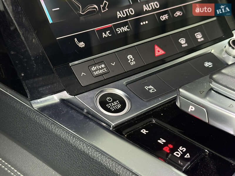 Внедорожник / Кроссовер Audi e-tron 2021 в Одессе
