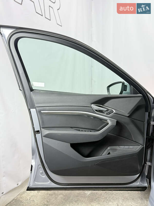 Внедорожник / Кроссовер Audi e-tron 2021 в Одессе