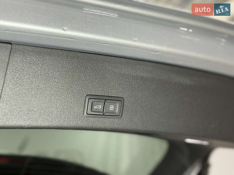 Внедорожник / Кроссовер Audi e-tron 2021 в Одессе