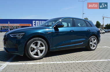 Позашляховик / Кросовер Audi e-tron 2020 в 
