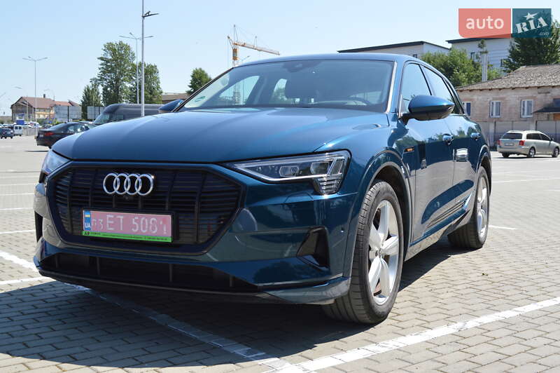Позашляховик / Кросовер Audi e-tron 2020 в Тернополі