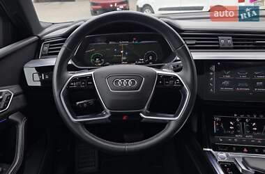 Внедорожник / Кроссовер Audi e-tron 2020 в 