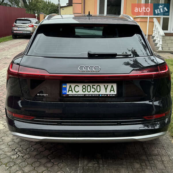 Позашляховик / Кросовер Audi e-tron 2019 в Володимирі