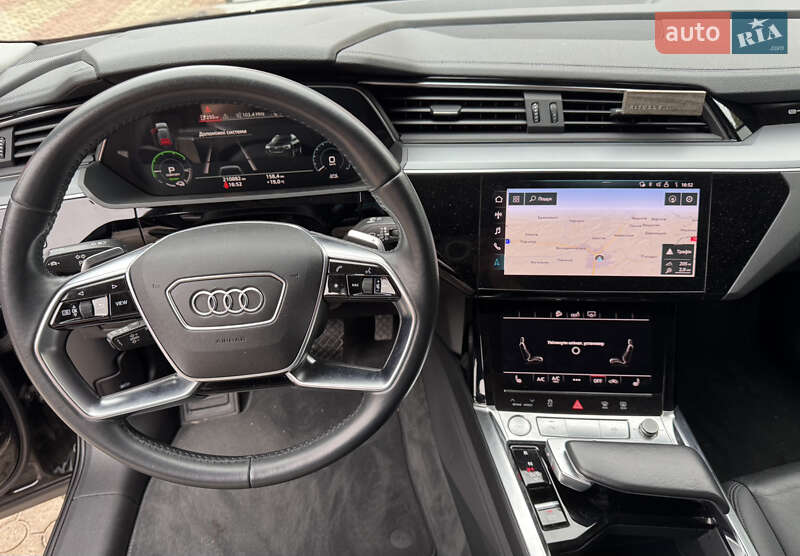 Позашляховик / Кросовер Audi e-tron 2019 в Володимирі