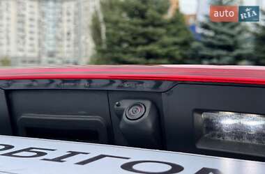 Позашляховик / Кросовер Audi e-tron 2020 в 