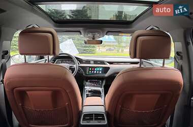 Позашляховик / Кросовер Audi e-tron 2020 в 